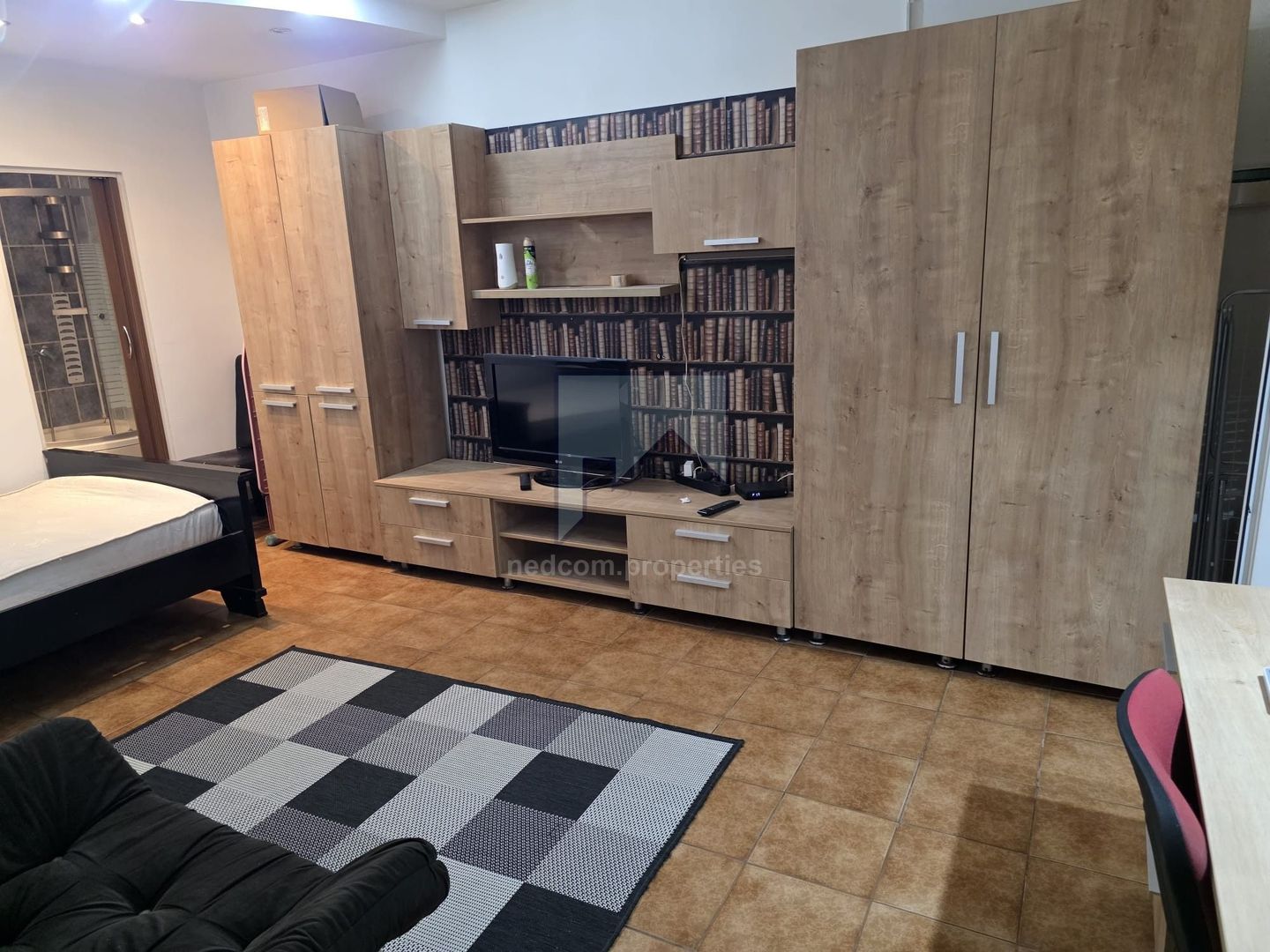 Inchiriere Garsoniera Sebastian - str. Motoc 47mp - Poză 1