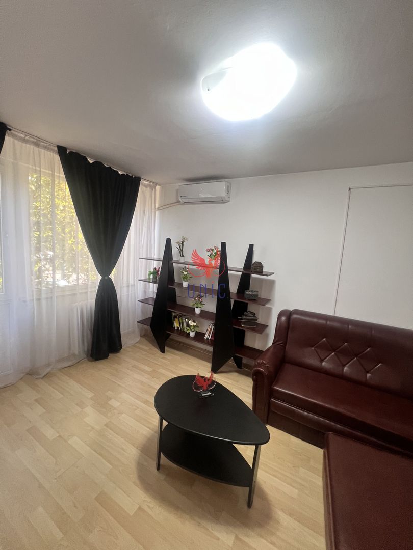 Decomandat, stradal, Calea Bucuresti etaj 1 - Poză 24