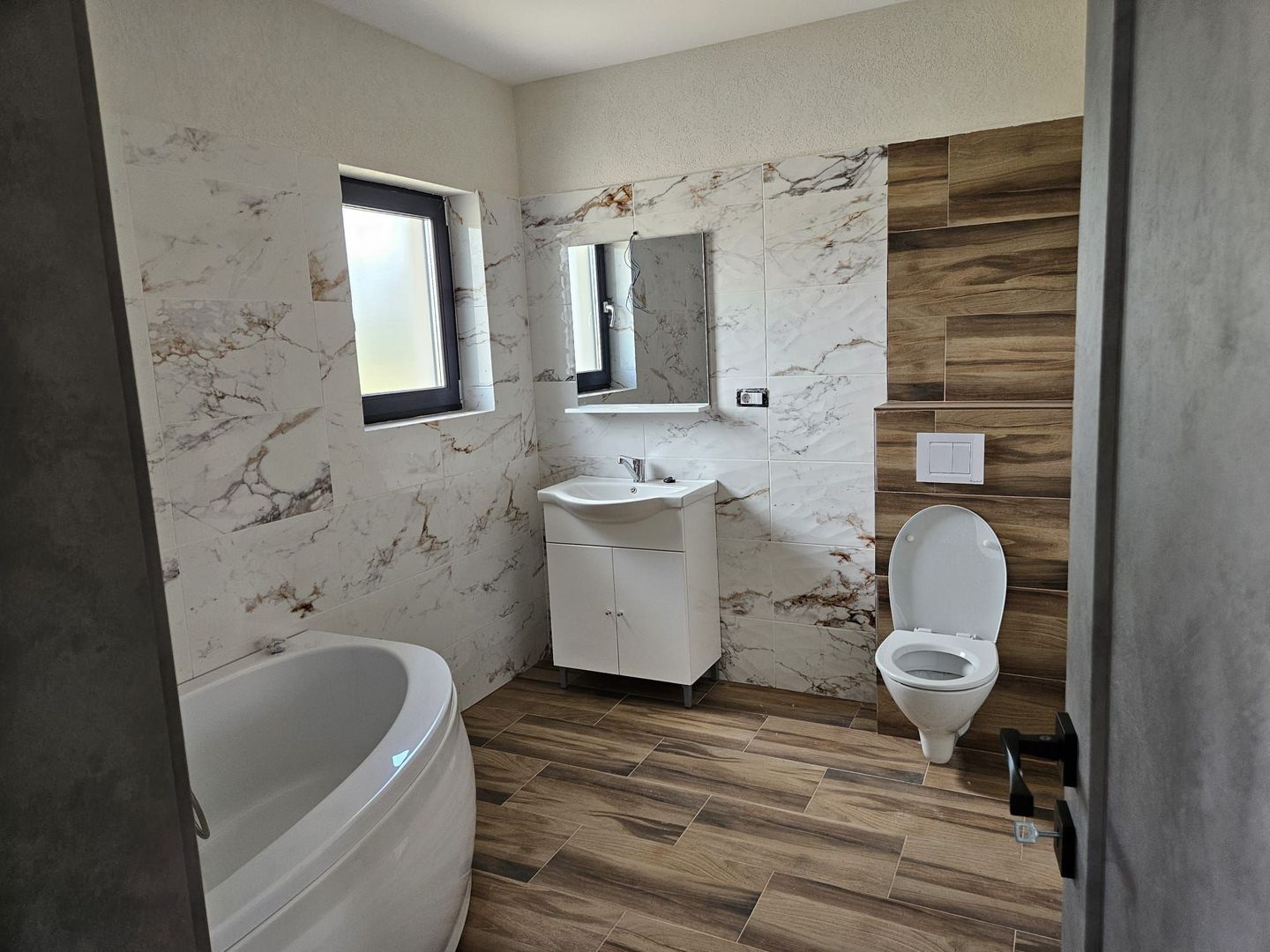 Vânzare Vilă Nouă Moderna în Balotești, Pitești, langa Padure - Poză 6