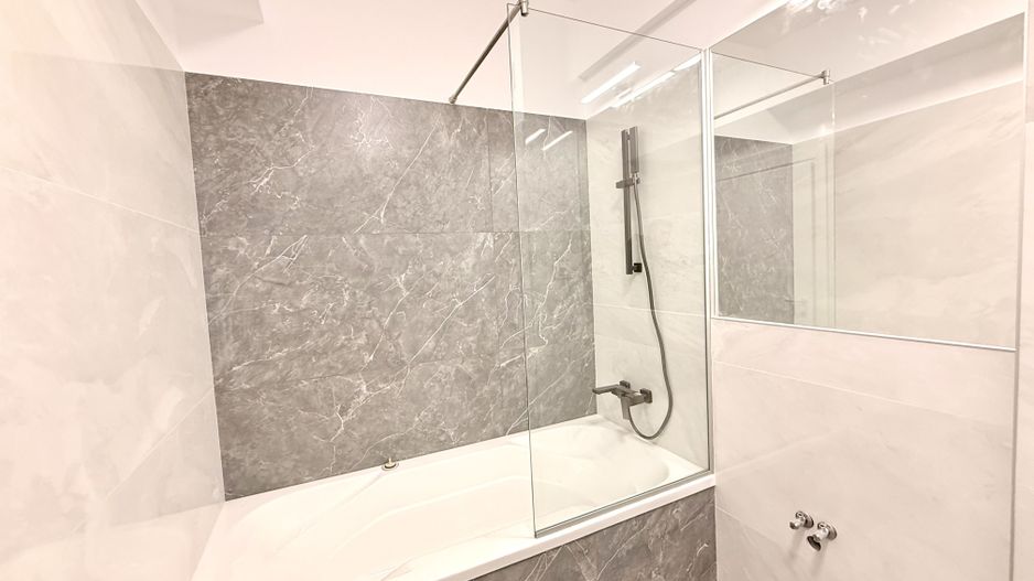 Tribunal Bulevardul Unirii 2 camere 147 mp 60 utili terasa 6 mp curte 81 mp 2025 - Poză 8