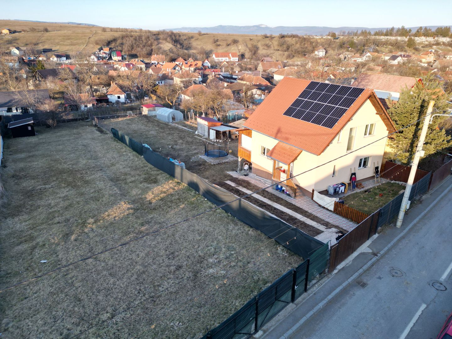 Casa cu 4 camere 123 M² utili + 500 M² teren Sfantu Gheorghe - Poză 1