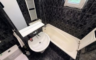 2 dormitoare + 2 bai| apartament spatios 70mp| renovat| Bloc izolat termic| - Poză 11