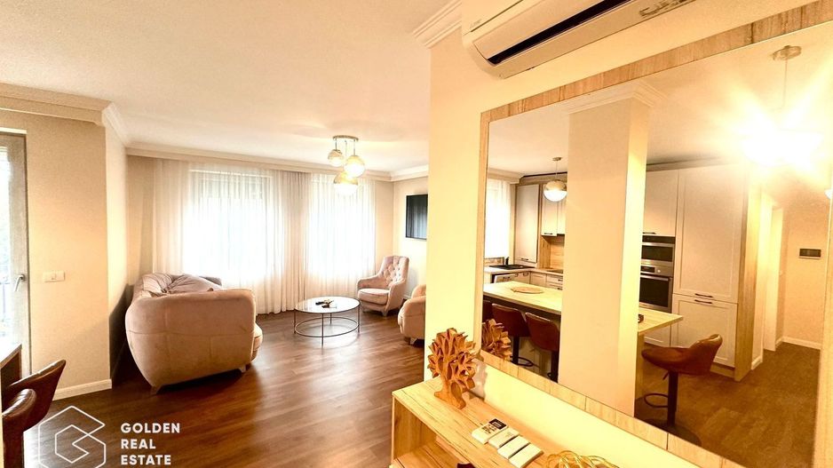 Apartament premium, zona Subcetate, 3 camere, 2 bai, loc parcare, sala, piscina - Poză 3