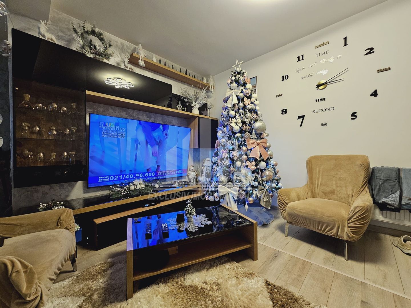 Apartment cu 3 camere decomandate, Centru - Poză 2