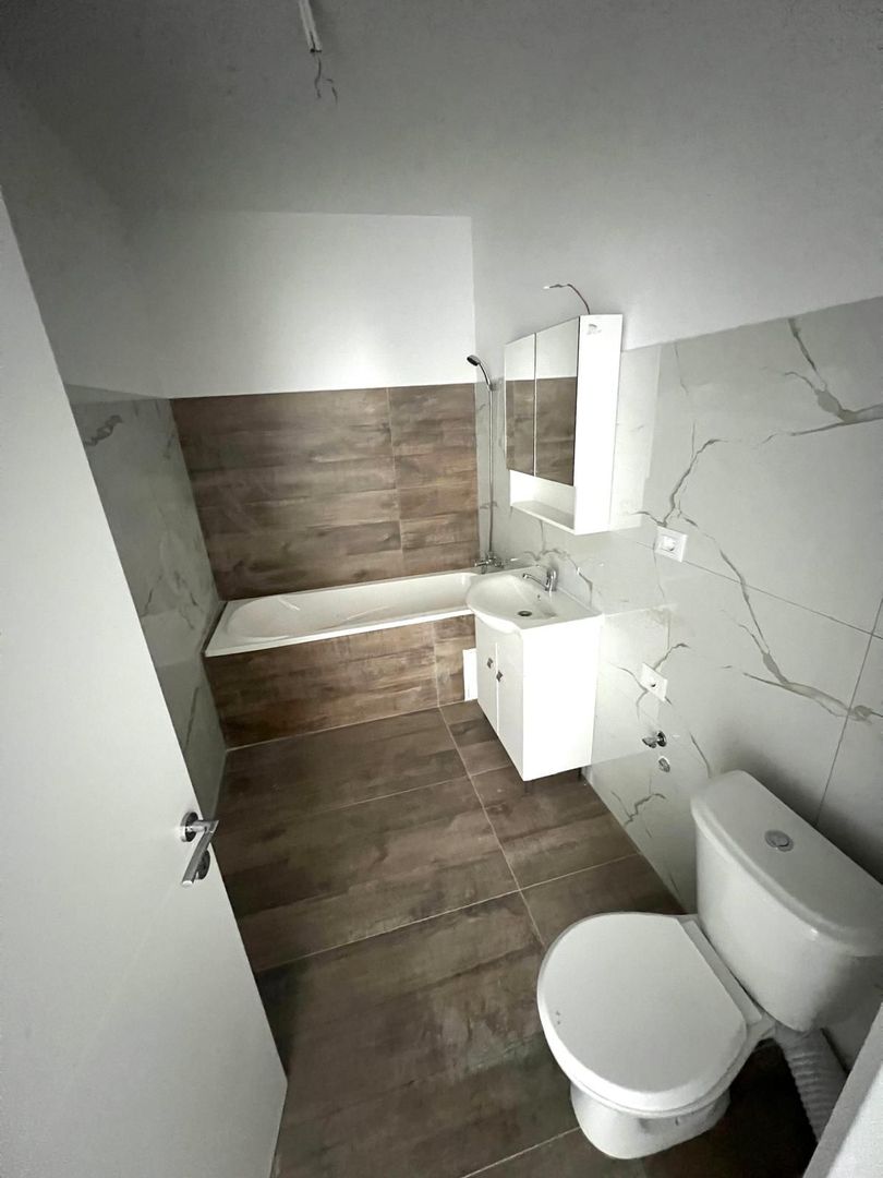 Apartament 3 camere - loc de parcare inclus in pret - Giroc - Poză 2