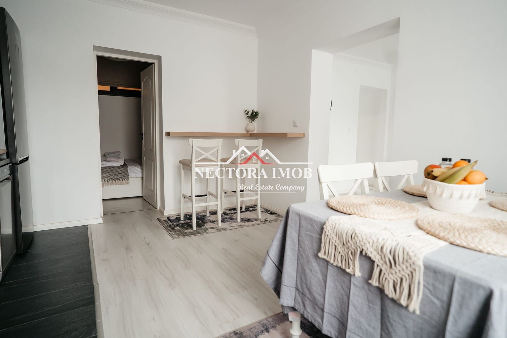 NECTORA IMOB-Apartament 3 camere, Zona Garii, 80 mp, Mobilat/Utilat - Poză 4