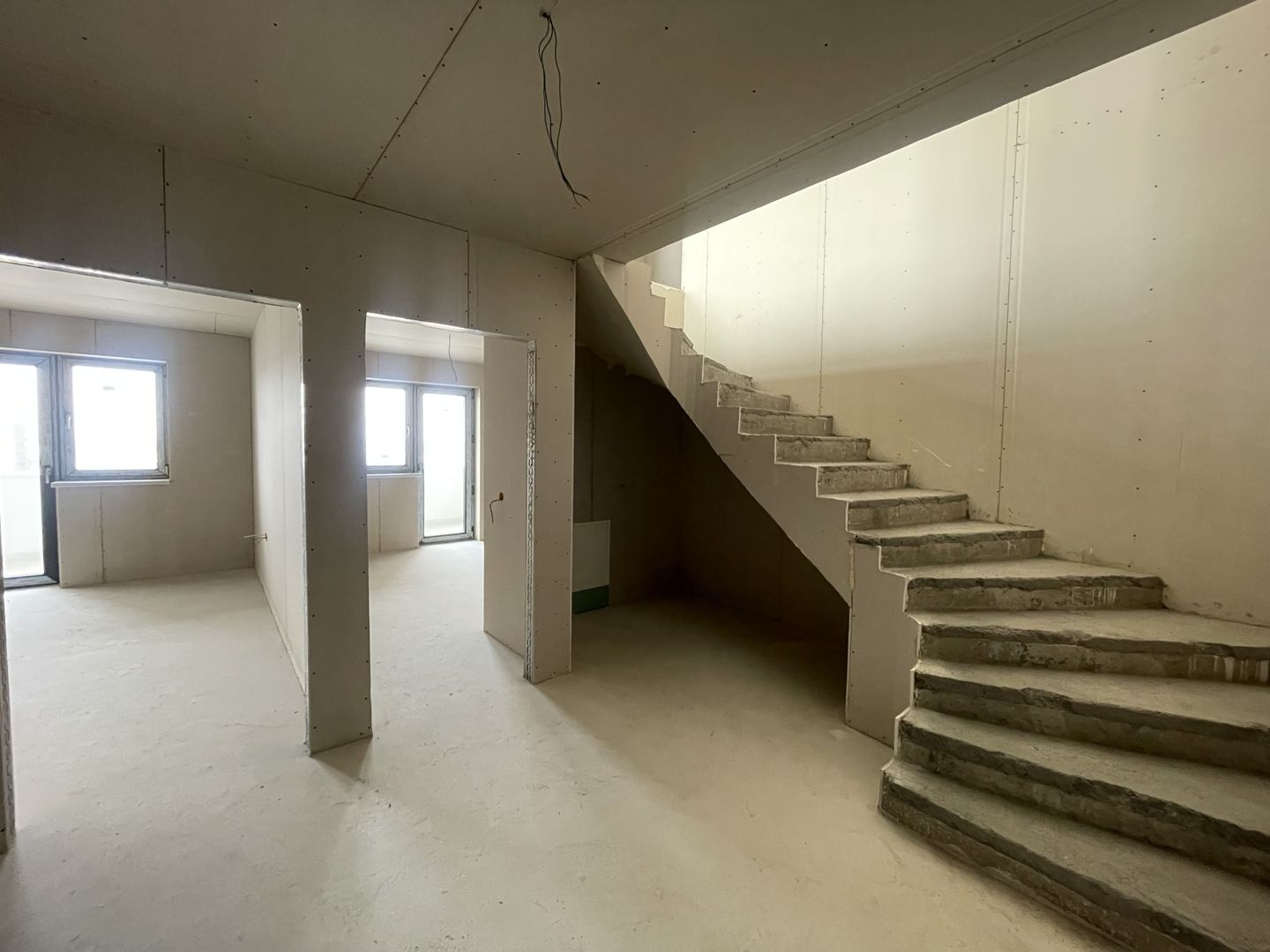 Apartament 4 camere | 241mp totali | 88mp terasa | Hils Brauner - Poză 5