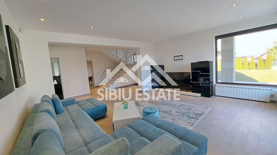 Casa Sibiu, terase panoramice, garaje, teren mare, Sura Mica - Poză 4