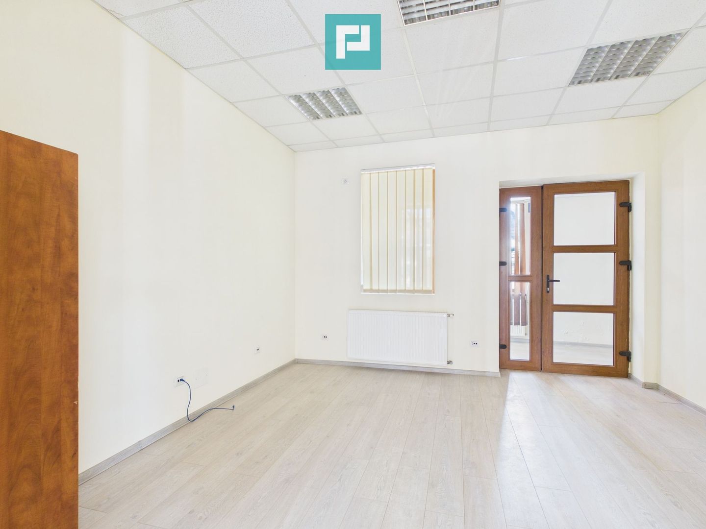 Spațiu central birou/locuință – Str. Primăriei - Poză 4