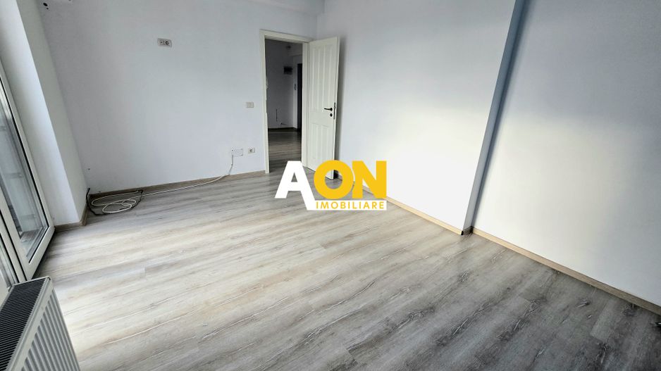 Apartament cu 2 Camere, Bloc Nou, Lift, Zona Centru - Poză 4