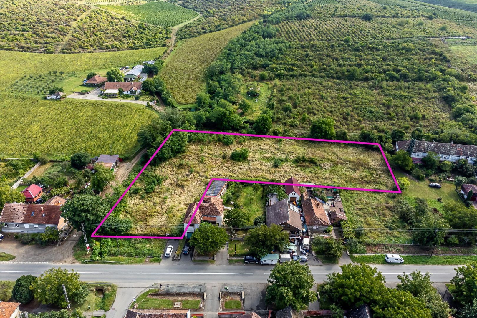 Teren de vis în Ghioroc! Stațiunea supranumită ”Litoralul Vestului” - Poză 6