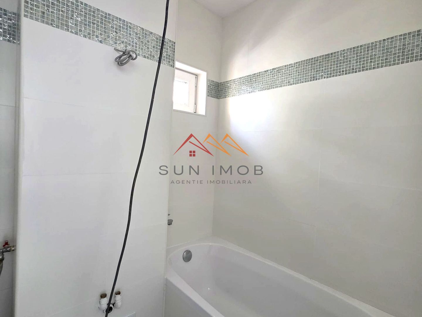 Apartament 3 camere renovat | Centrală proprie | Câmpina | Central - Poză 3