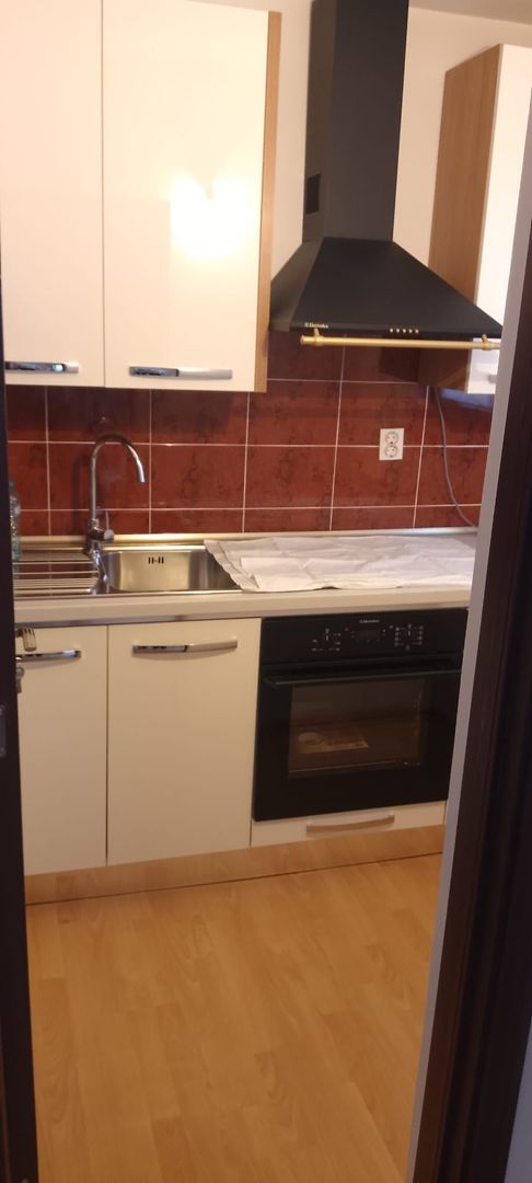 ofer spre vanzare garsoniera zona Meva , etaj 3 - Poză 9