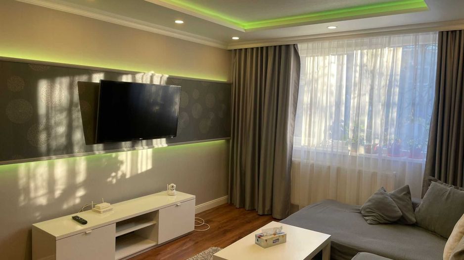 Apartament 3 camere | mobilat si utilat modern | etaj 3/4,  | loc ADP - Poză 1