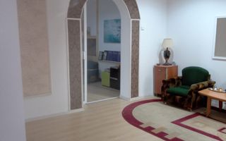 De vanzare Apartament 3 camere + pod in Vila, Vasile Lascar - Eminescu - Poză 4