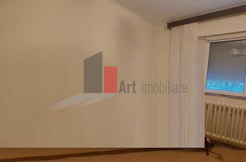 Vânzare apartament 4 camere semidecomandat Emil Racoviță - Spiru Haret - Poză 5