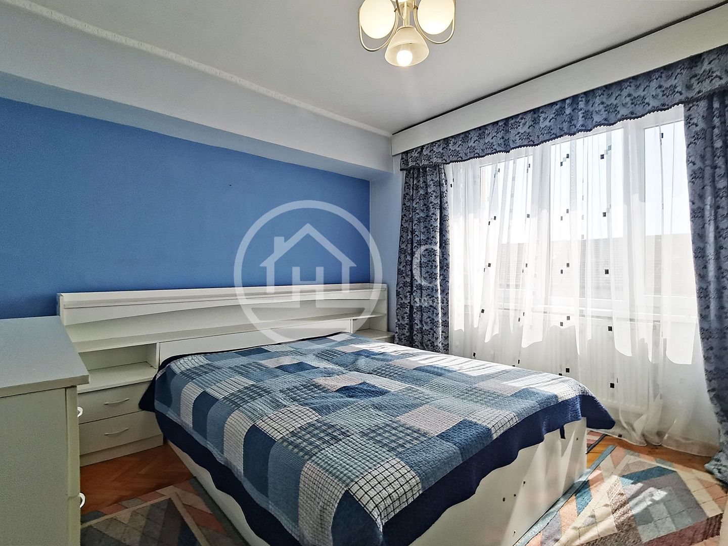 Apartament de inchiriat cu 3 camere in zona Dragos Voda, Oradea - Poză 1