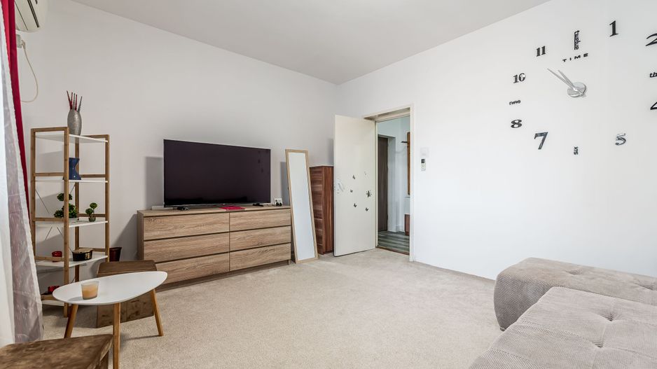 Apartament cu 1 cameră, balcon închis și boxă pe str. Carol Davila - Poză 7