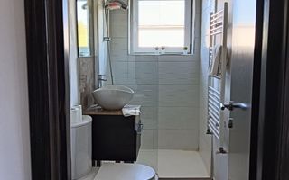 APARTAMENT COCHET CU 2 CAMERE LA INCHIRIERE IN ZONA COMPOZITORI - Poză 8