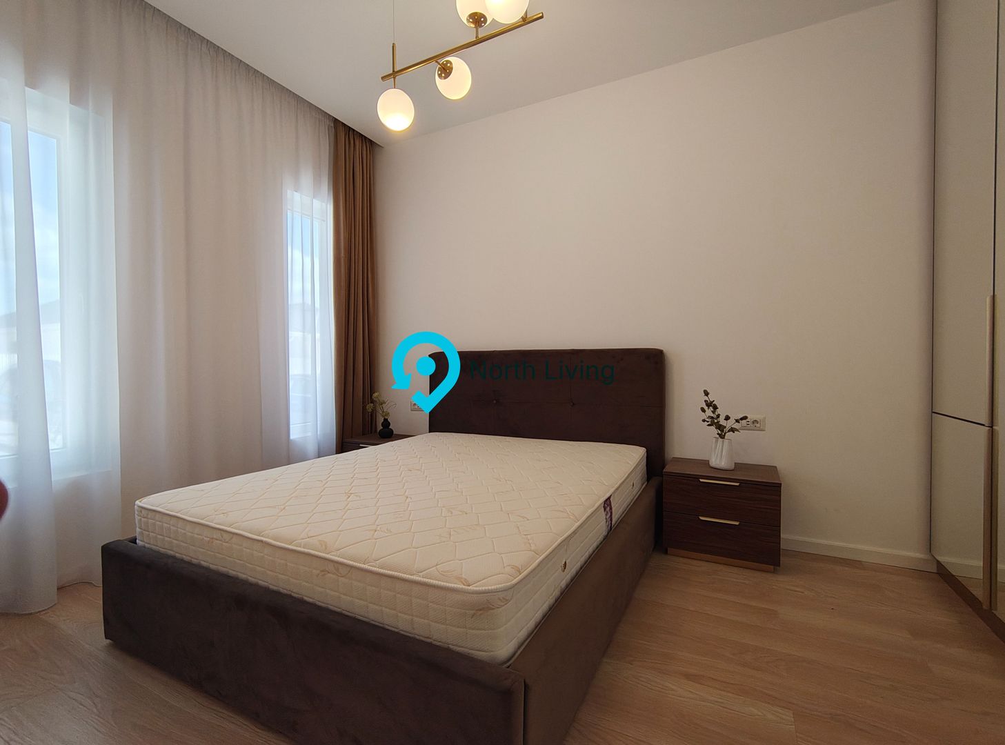 Vila 4 camere | Ansamblu Nou zona Tunari - Poză 8