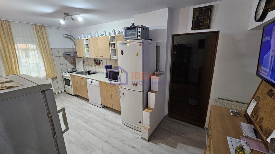 Apartament cu 3 camere, 65 mpu, in Turnisor - Poză 14