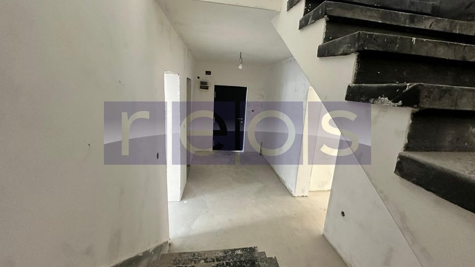 Vila 4 camere | Curte |  Zona Barbu Vacarescu  | Loc de parcare | - Poză 37