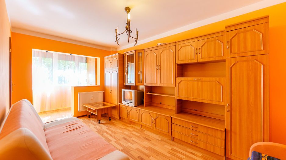 Apartament mobilat și utilat zona Podgoria - Poză 1