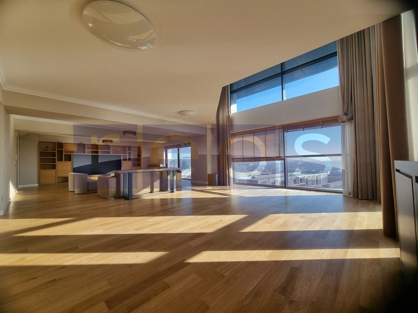 Vanzare penthouse cu view spectaculos in Complex Upground - Poză 4