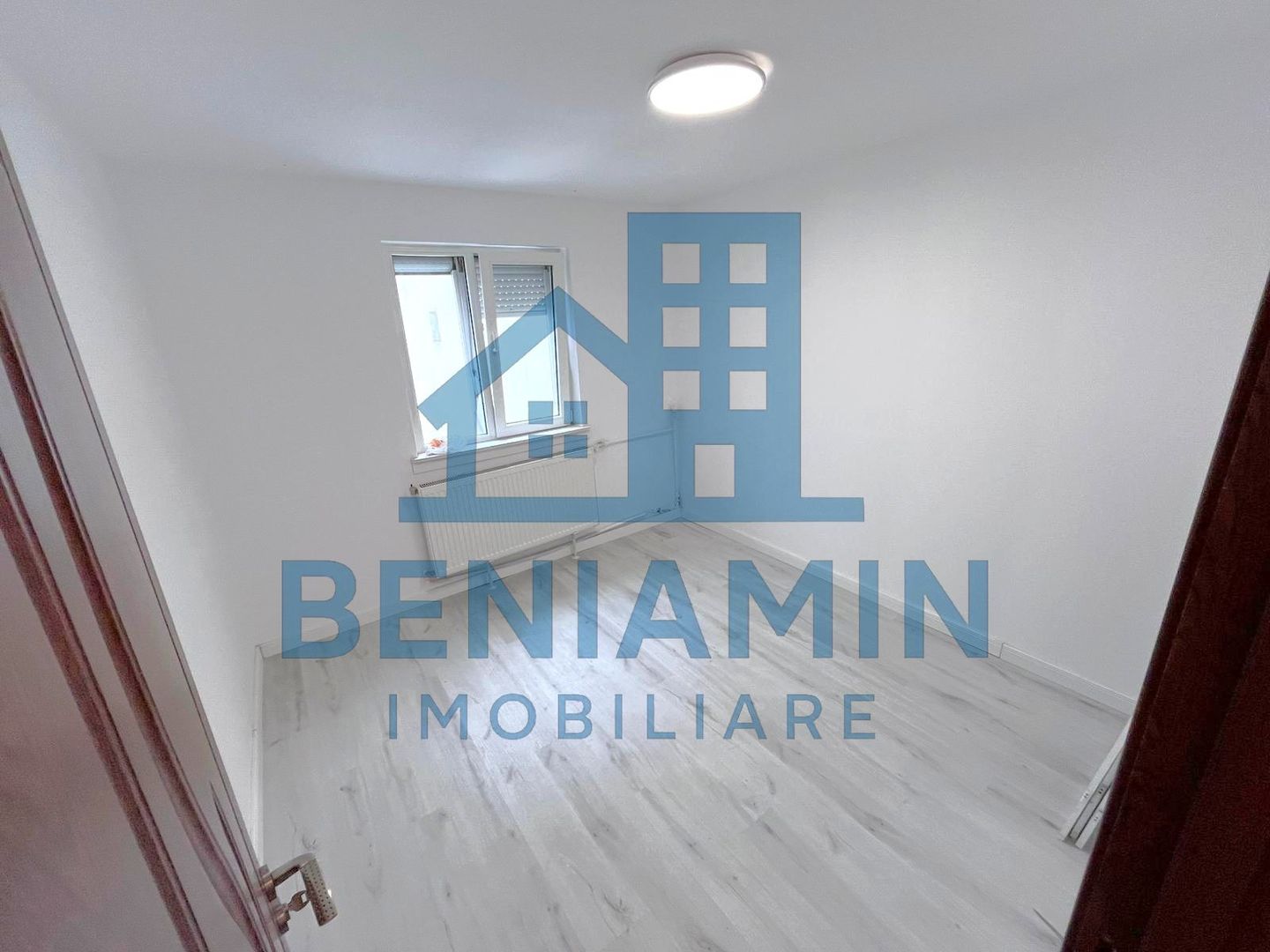 3 Semidecomandat la Niela Recent Renovat 52mp -teava de gaze - Poză 4