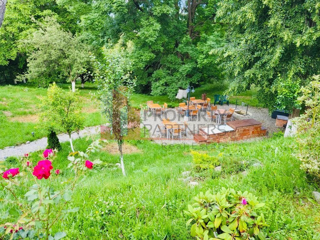 Vilă 340 mp Bran | Teren 5500 mp | 6 dormitoare cu băi proprii - Poză 32