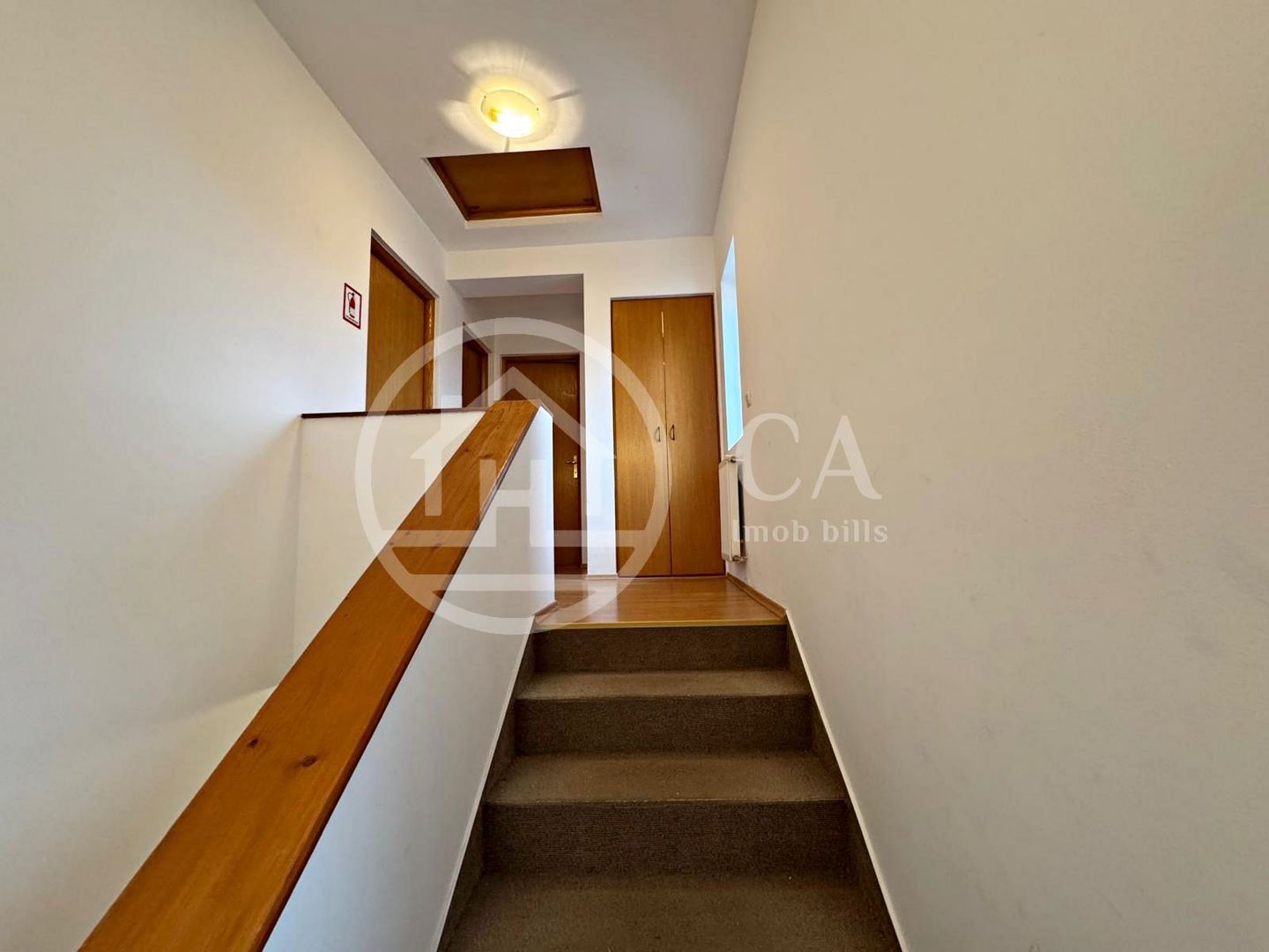 Casă de închiriat cu 4 camere în Cartierul Europa, Oradea - Poză 11