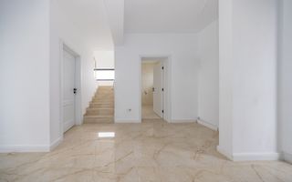 Casă individuală nouă , 4 camere, teren 519 mp, Sanpetru - Poză 3