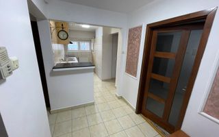 Apartament de 3 camere, 70mp, Zona Central - Poză 9