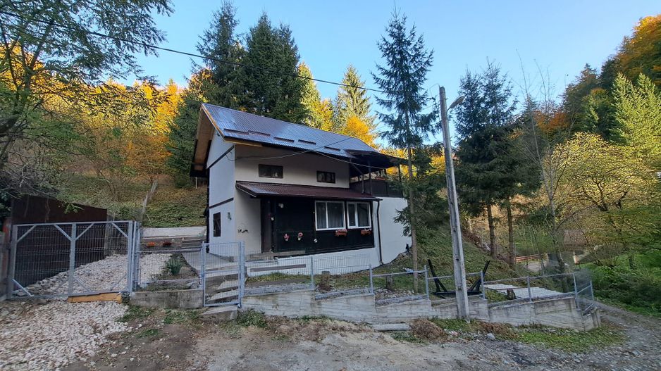 Vanzare Casa de Vacanta, Rucar - Poză 1