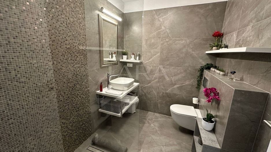 Apartament mobilat, utilat, zonă exclusivistă, Transilvania College. - Poză 6