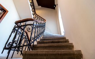 Vila interbelica AIRBNB "la cheie" - Poză 21