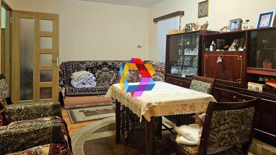 Apartament cu trei camere, zona Racadau 76 mp - Poză 6