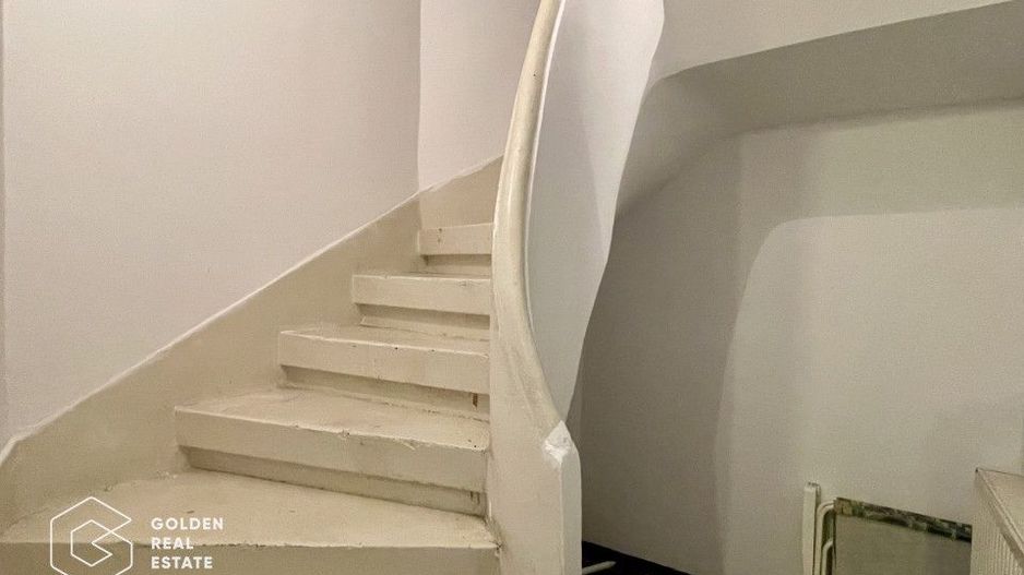 Apartament cu 5 camere și demisol mare, 2 bai, intrare separată - Poză 16