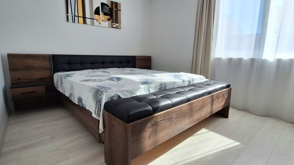 Apartament cu 3 camere, curte si loc de parcare - Poză 9
