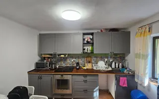 Casă și teren mare, cu ieșire la lac, lângă Mănăstirea Rebegești Crevedia - Poză 15