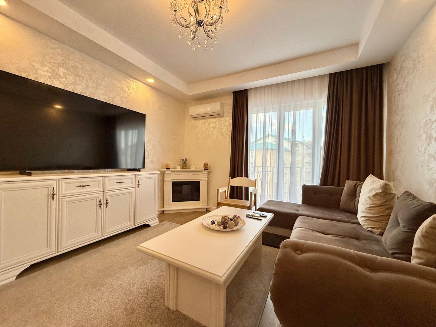 COSMOPOLIS - Apartament cu 3 camere, mobilat si utilat. - Poză 2