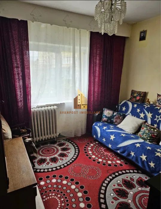 | Apartament cu 4 camere de vanzare | ETAJ 1 | Cartierul Grigorescu | - Poză 3