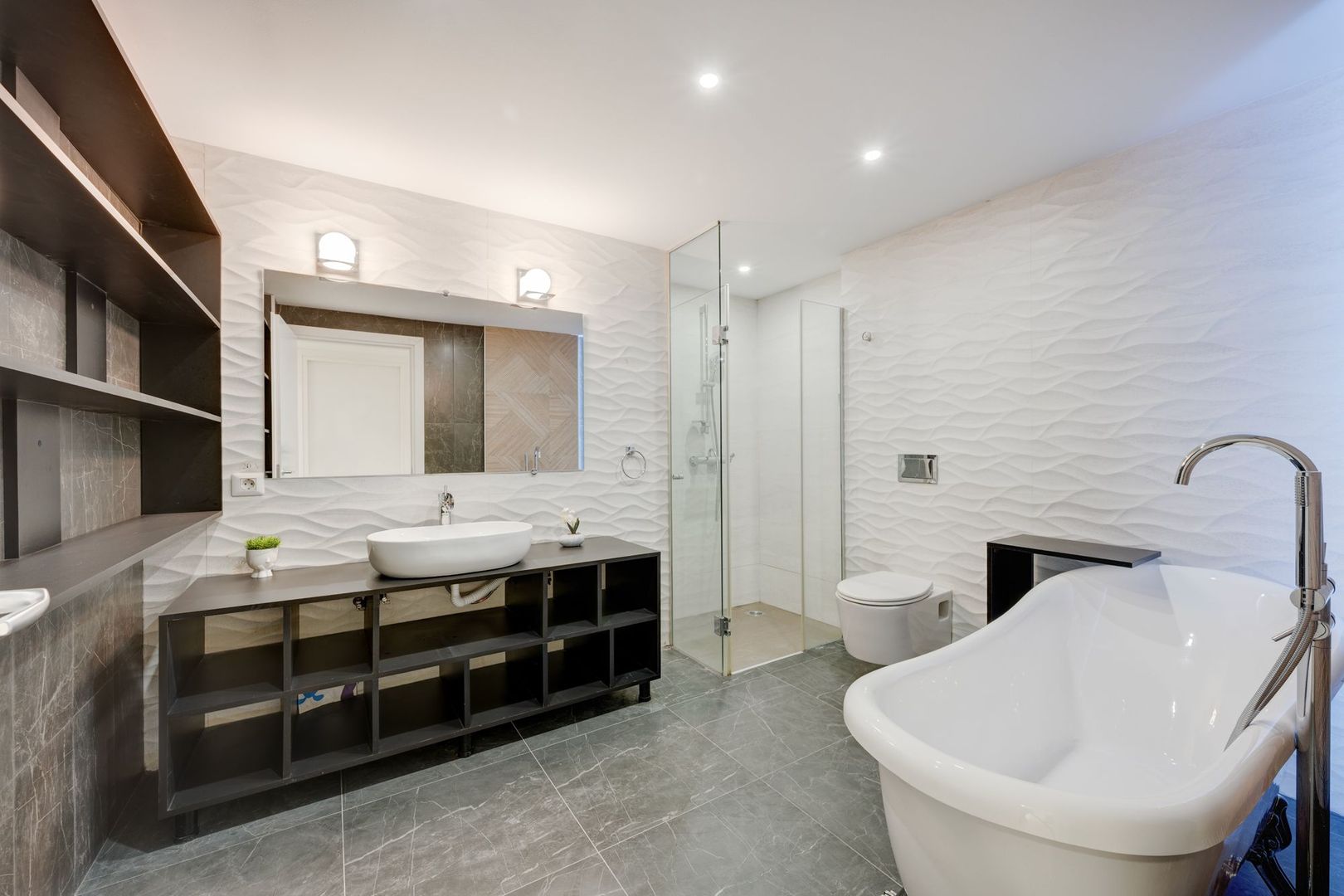 Apartament 3 camere superb si curte proprie Parc Herastrau - Poză 20