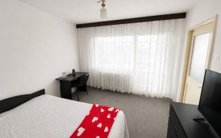 Apartament cu 3 camere/ 60mp/ zona Podu Ros - Poză 1