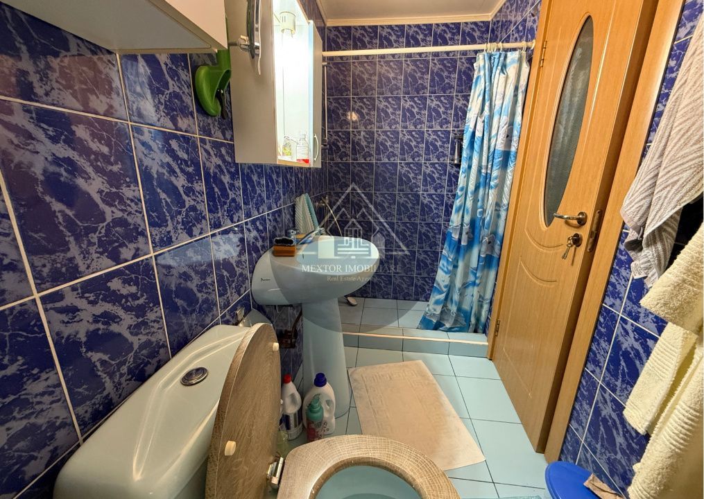 Casa de 4 camere, zona Mosnei - Poză 13