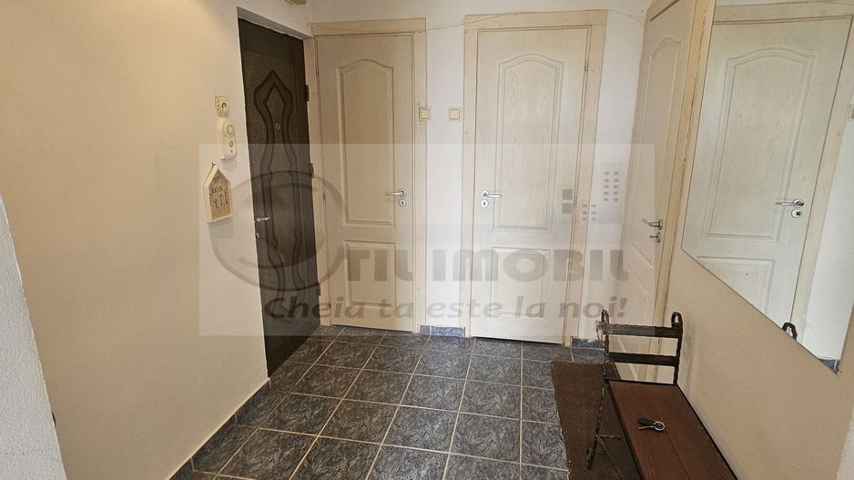 Închiriez apartament circular cu 2 camere Podu Ros - Poză 8