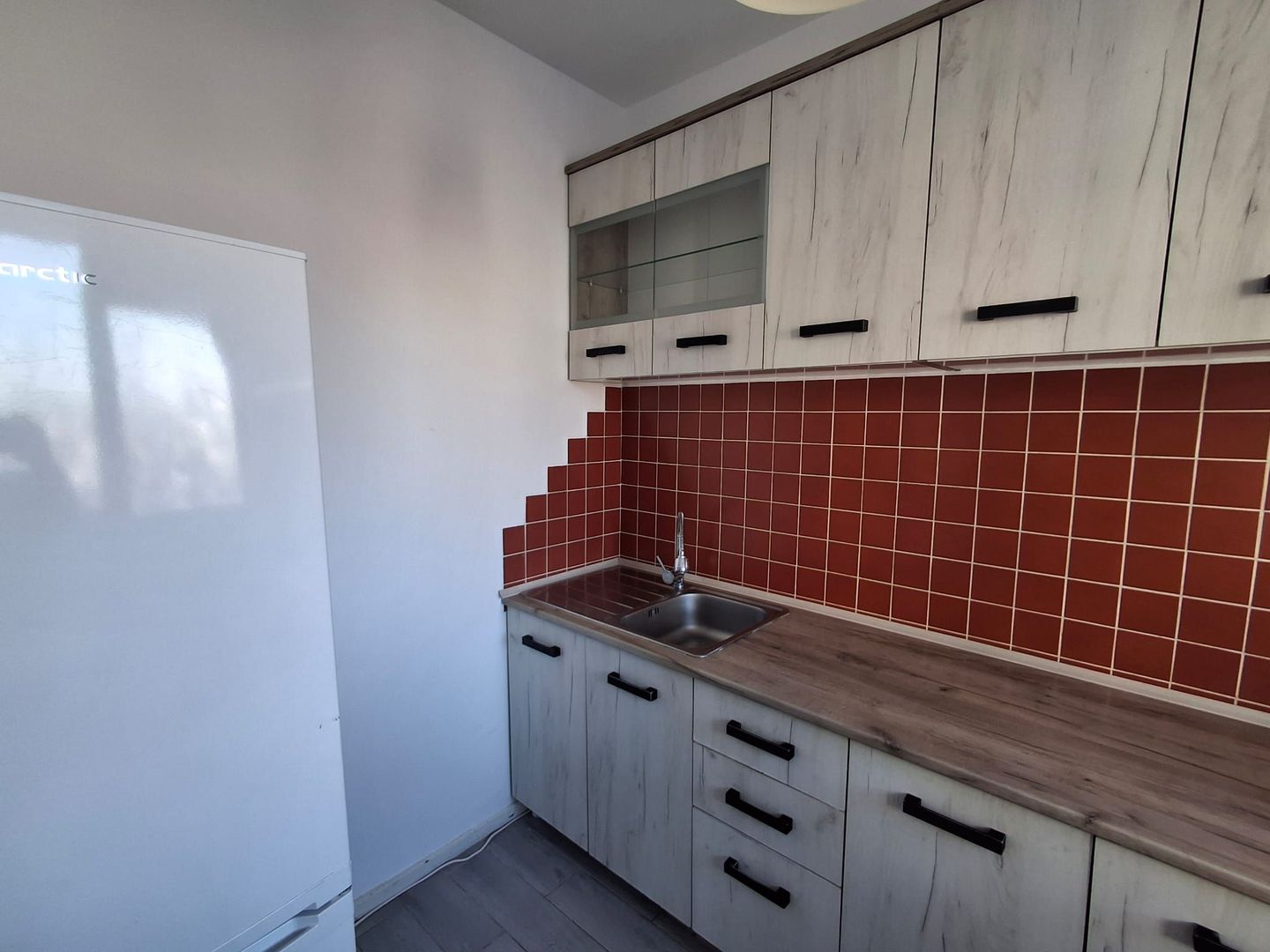 AP. 2 CAMERE 1 MAI, RENOVAT, BLOC REABILITAT, METROU 5 MINUTE - Poză 5