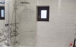 De inchiriat apartament cu 3 camere, zona Piata Mare - Poză 6