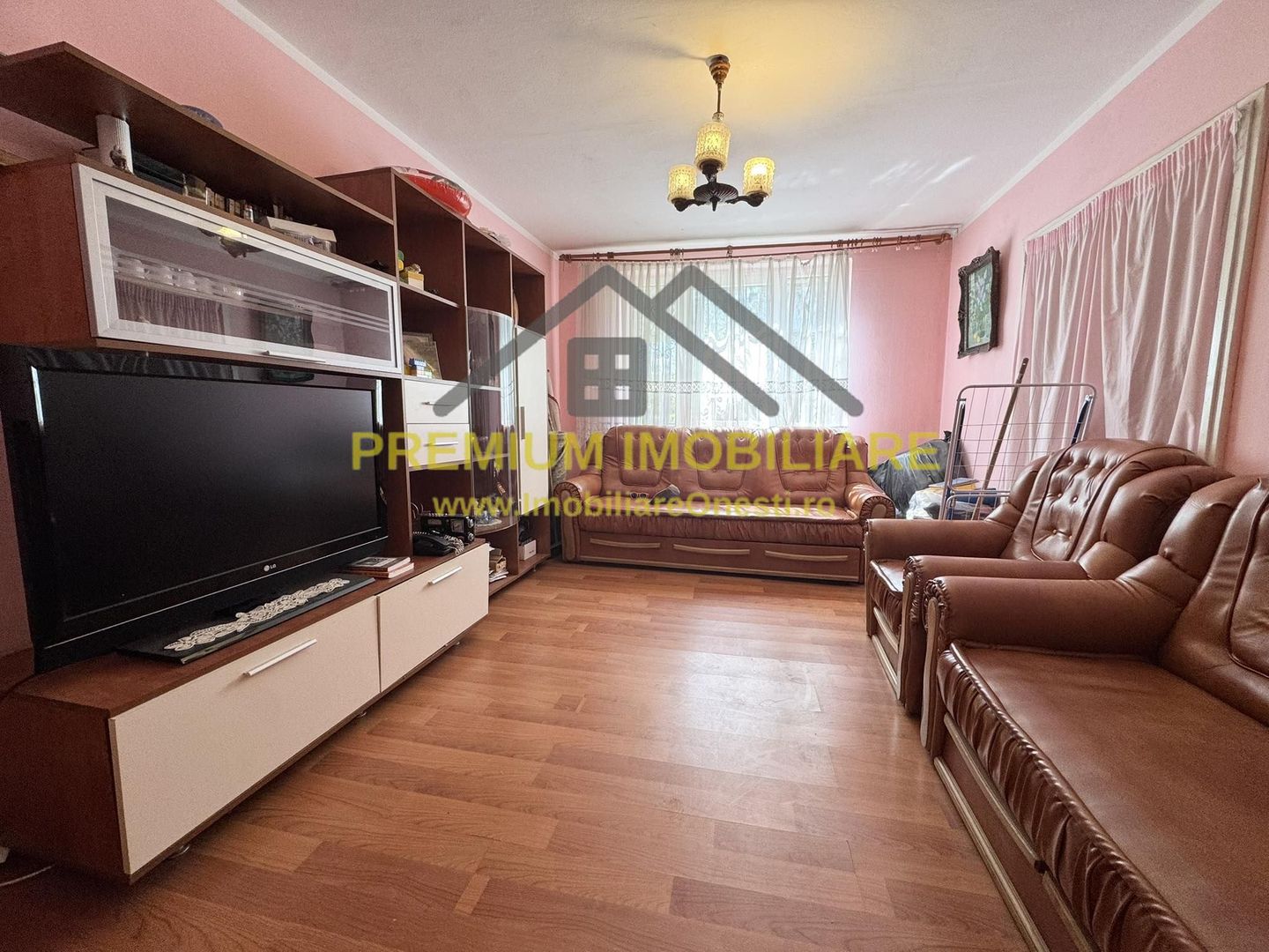 Apartament 3 Camere - Zona centrala - Poză 1