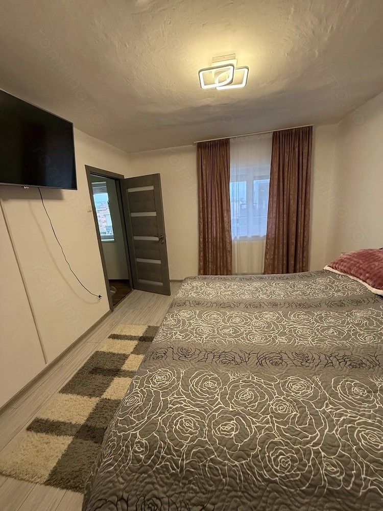 Apartament 5 camere | Două niveluri | 3 balcoane | Central - Poză 1